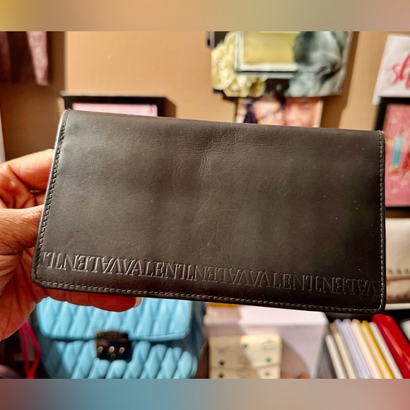 Valentino Garavani Leather Wallet/Cardholder ( Made In Italy)